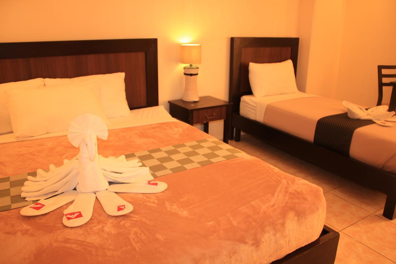 Imerex Plaza Hotel Angeles Ngoại thất bức ảnh